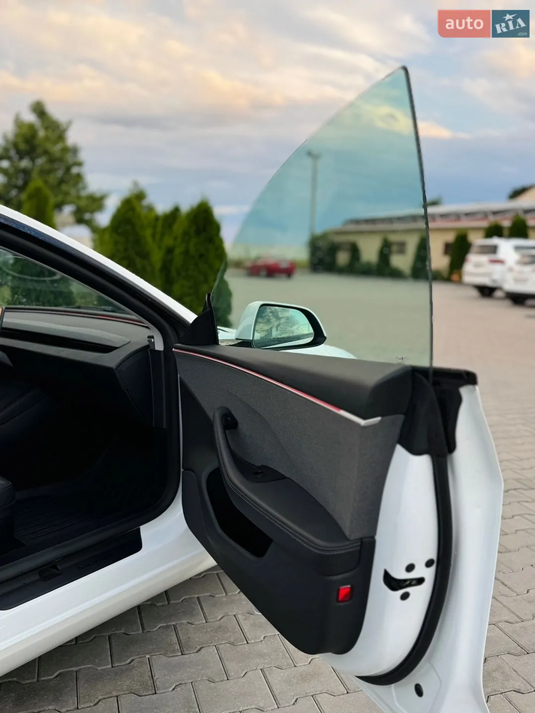 2024 Tesla Model 3 - мініатюра 38