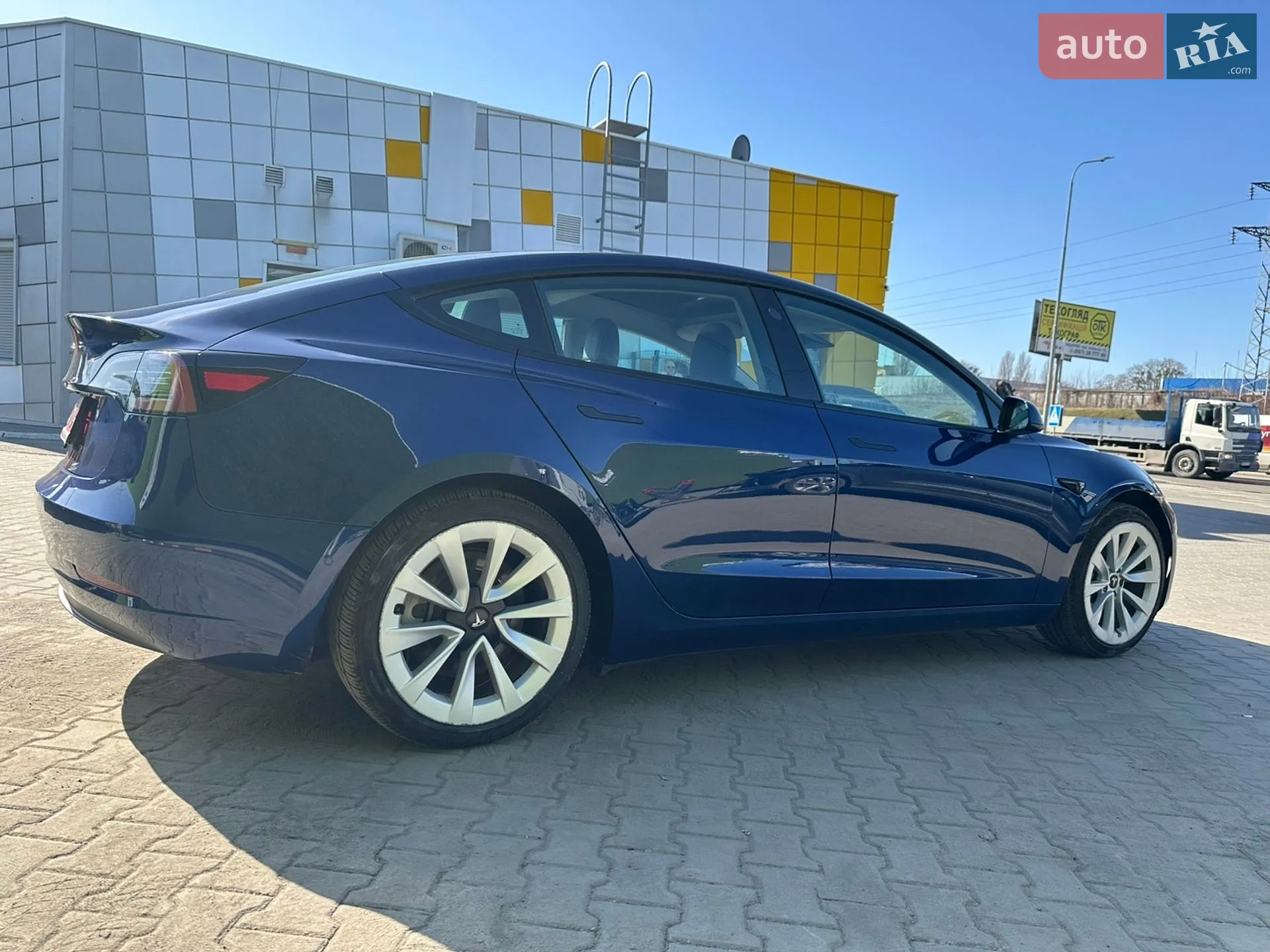 2022 Tesla Model 3 - мініатюра 9