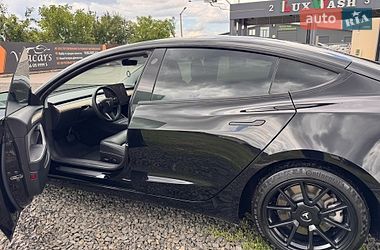 Седан Tesla Model 3 2021 в Луцке