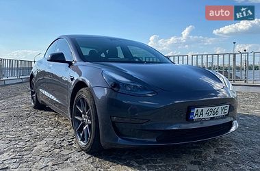 Седан Tesla Model 3 2021 в Дніпрі