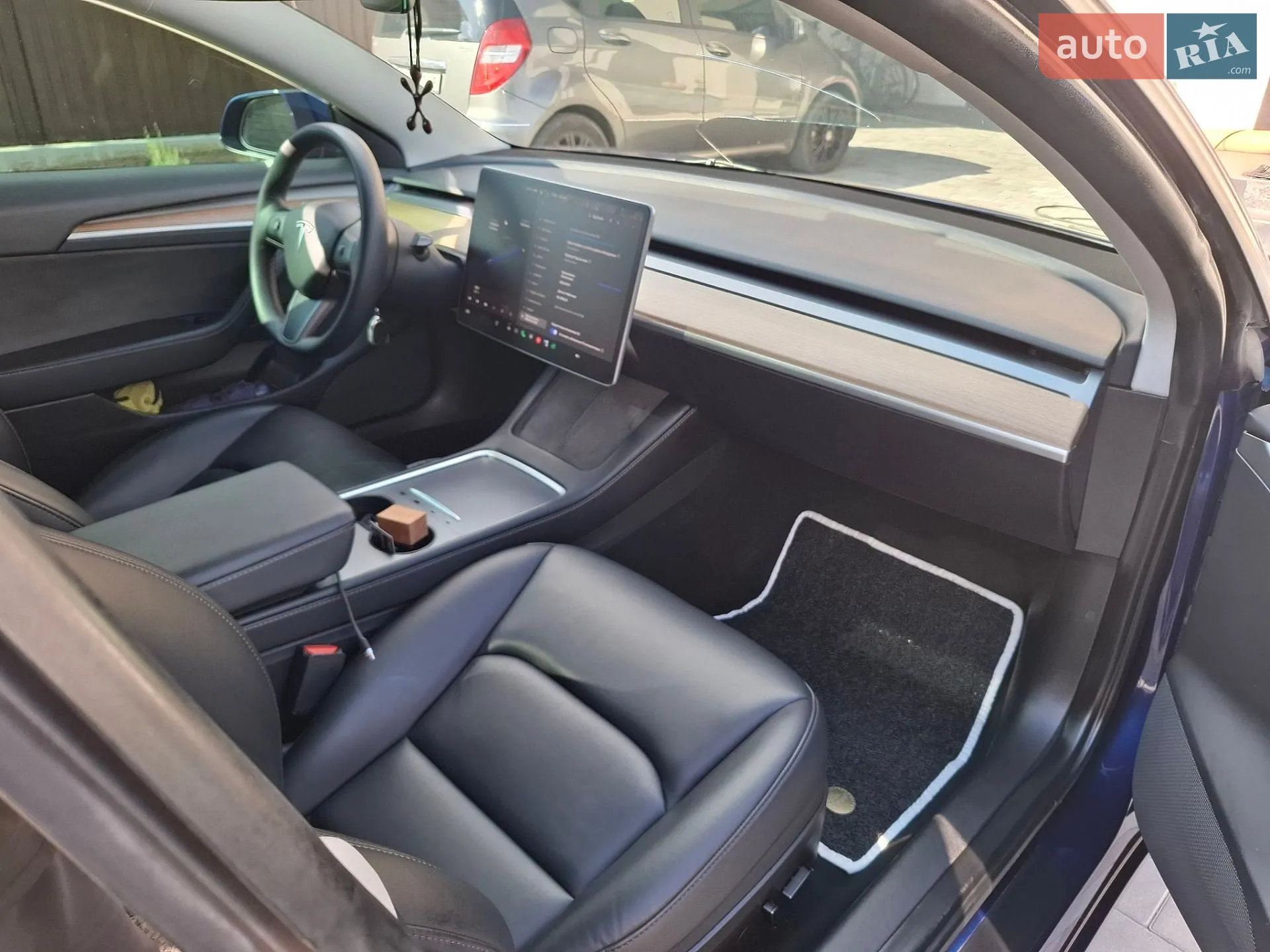 2022 Tesla Model 3 - мініатюра 29