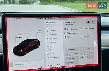 Седан Tesla Model 3 2019 в Ровно