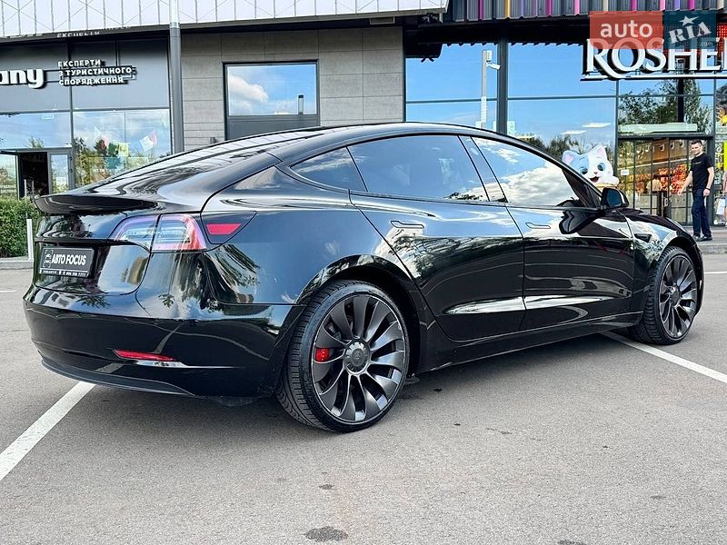 Седан Tesla Model 3 2022 в Киеве фото 7 Седан Tesla Model 3 2022 в Киеве
