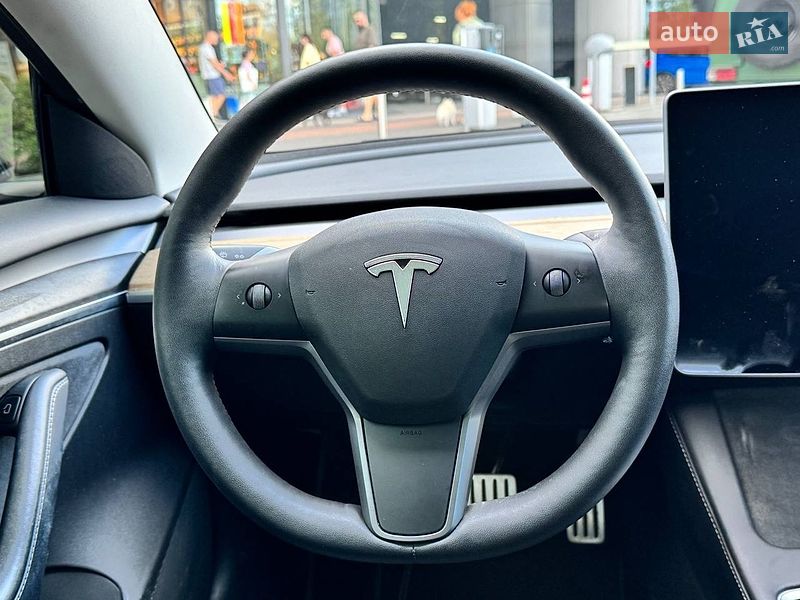 Седан Tesla Model 3 2022 в Киеве фото 14 Седан Tesla Model 3 2022 в Киеве