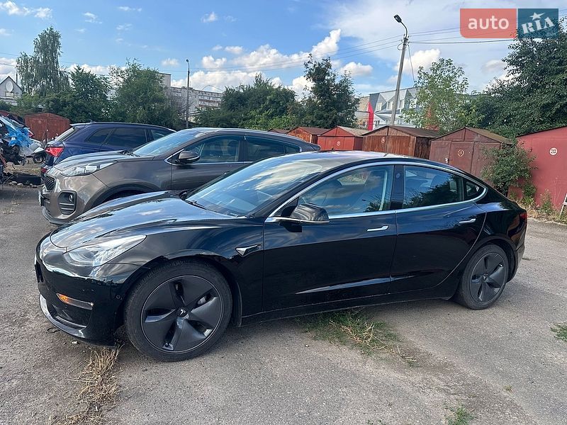 Tesla Model 3 2018