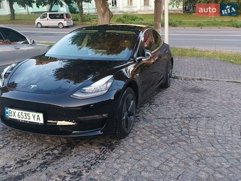 Седан Tesla Model 3 2019 в Хмельницком Седан Tesla Model 3 2019 в Хмельницком