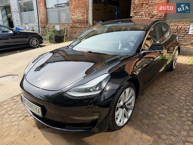 Седан Tesla Model 3 2019 в Львове фото Седан Tesla Model 3 2019 в Львове