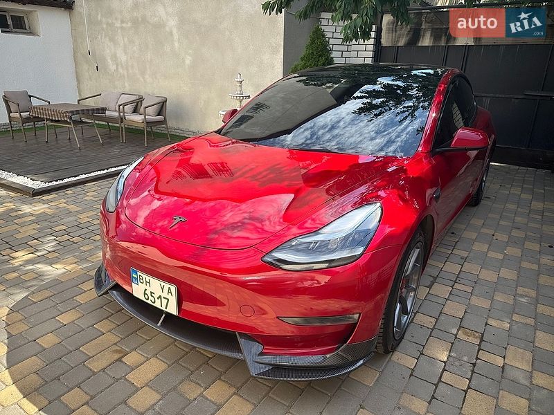 Седан Tesla Model 3 2021 в Одессе