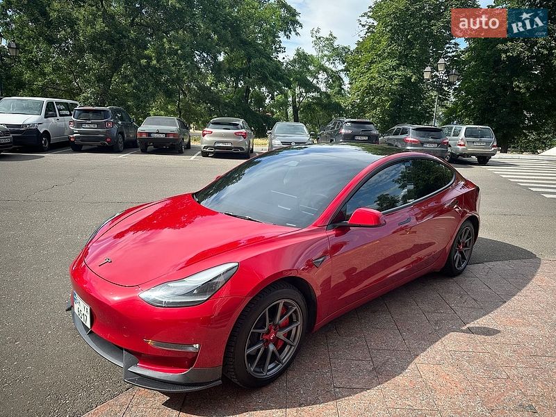 Седан Tesla Model 3 2021 в Одессе