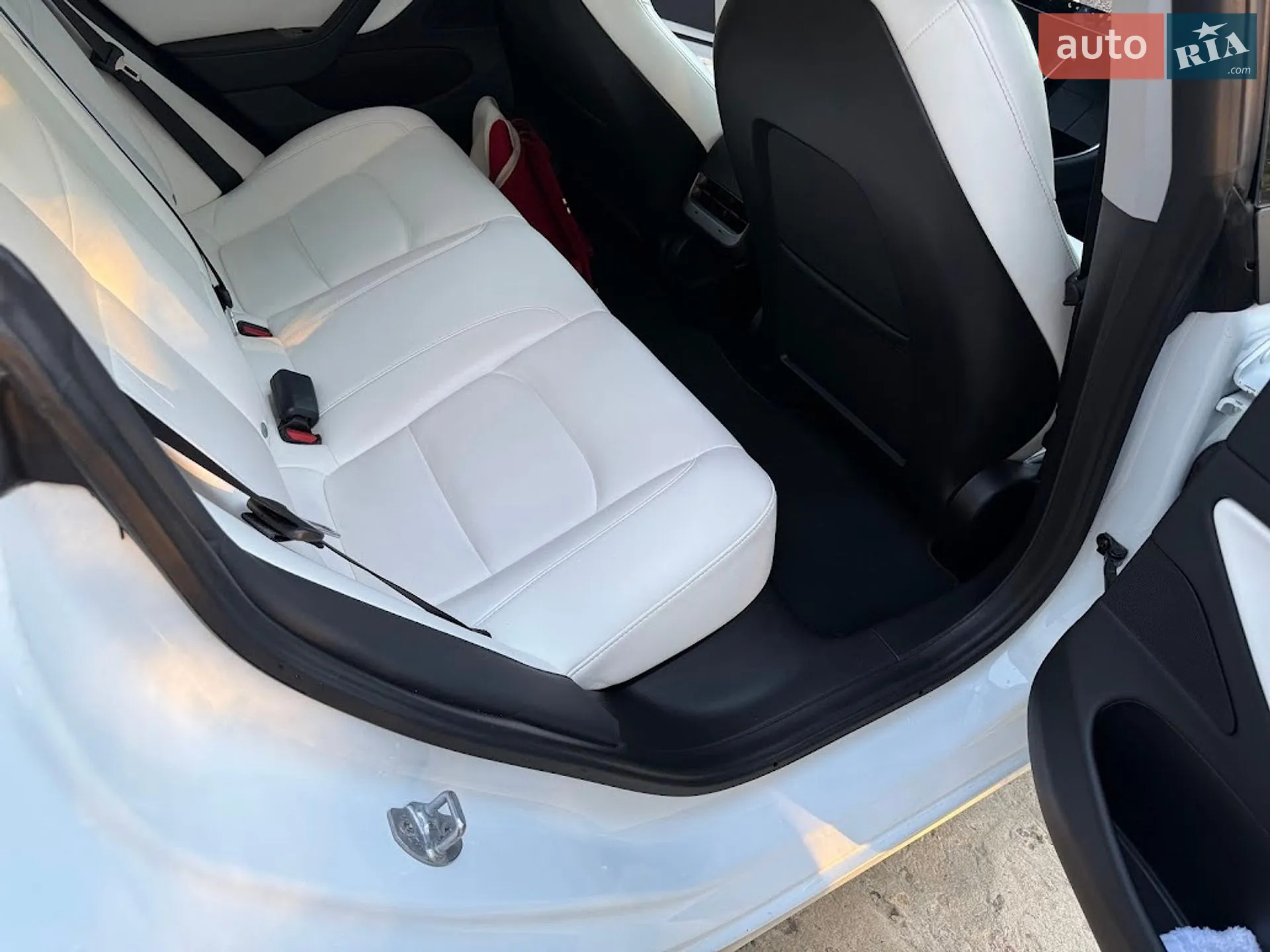 2020 Tesla Model 3 - мініатюра 26