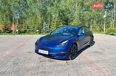 Седан Tesla Model 3 2021 в Киеве