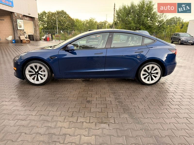 Седан Tesla Model 3 2022 в Луцке фото 2 Седан Tesla Model 3 2022 в Луцке