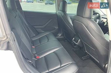 Седан Tesla Model 3 2021 в Львове