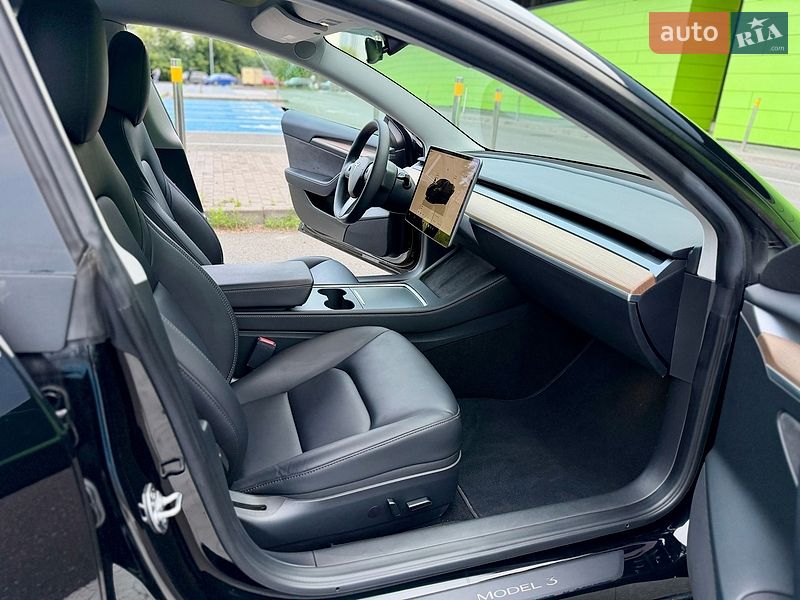 Седан Tesla Model 3 2023 в Києві фото 45 Седан Tesla Model 3 2023 в Києві