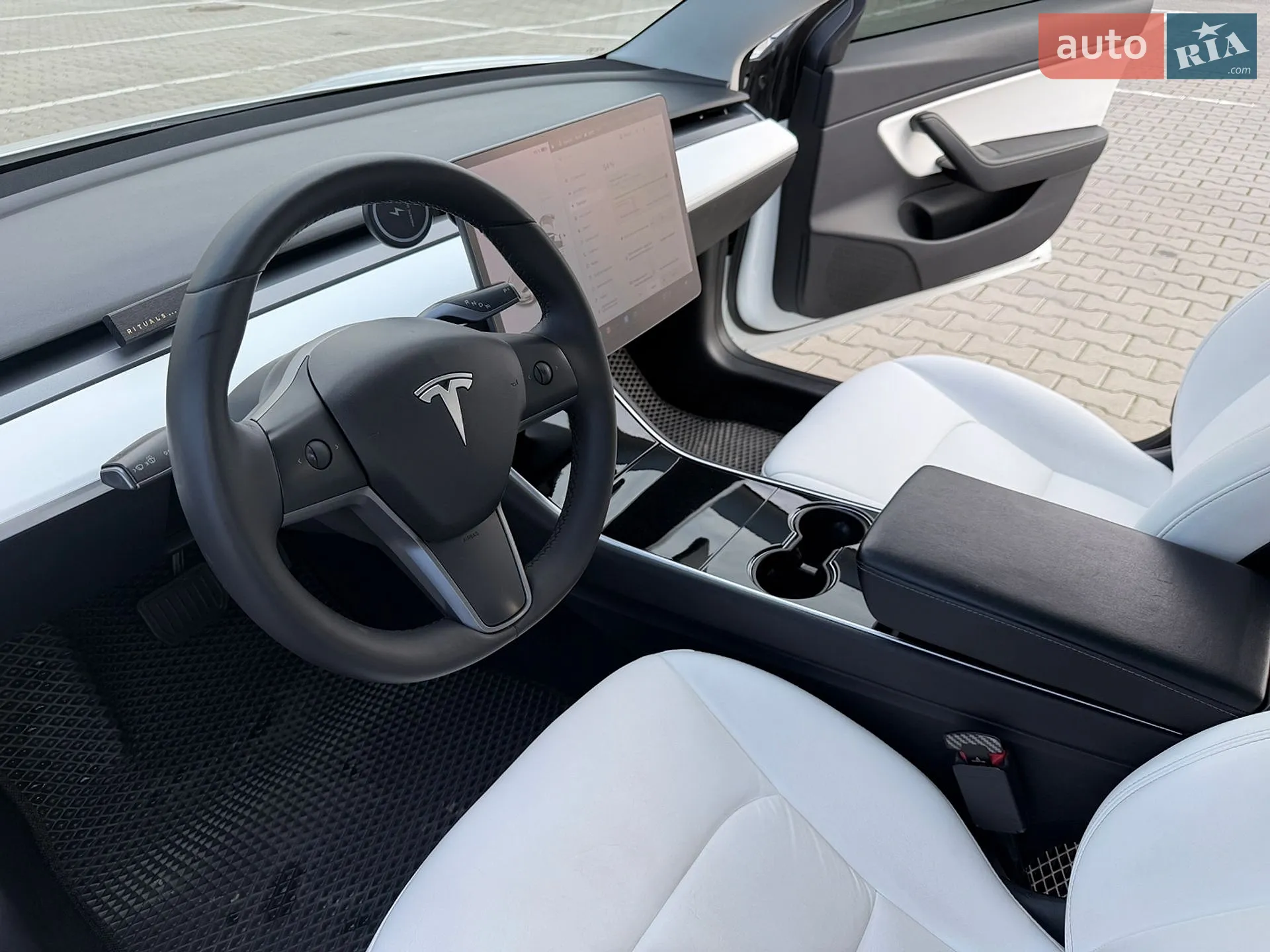 2019 Tesla Model 3 - мініатюра 14