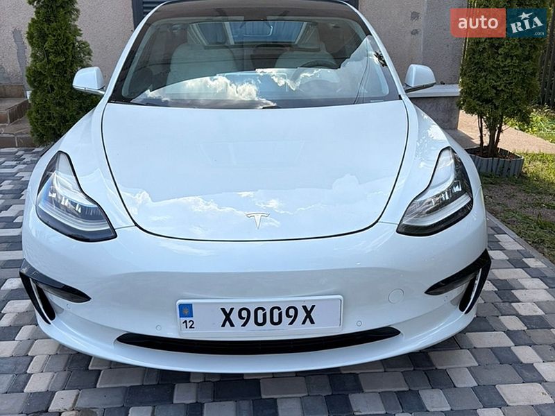 Седан Tesla Model 3 2020 в Кропивницькому фото 2 Седан Tesla Model 3 2020 в Кропивницькому