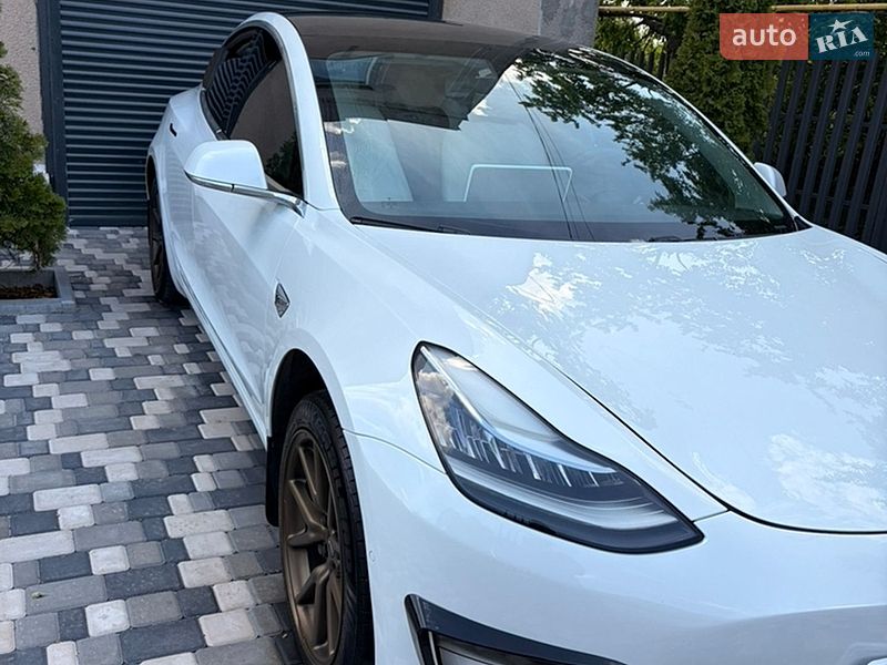 Седан Tesla Model 3 2020 в Кропивницькому фото 7 Седан Tesla Model 3 2020 в Кропивницькому