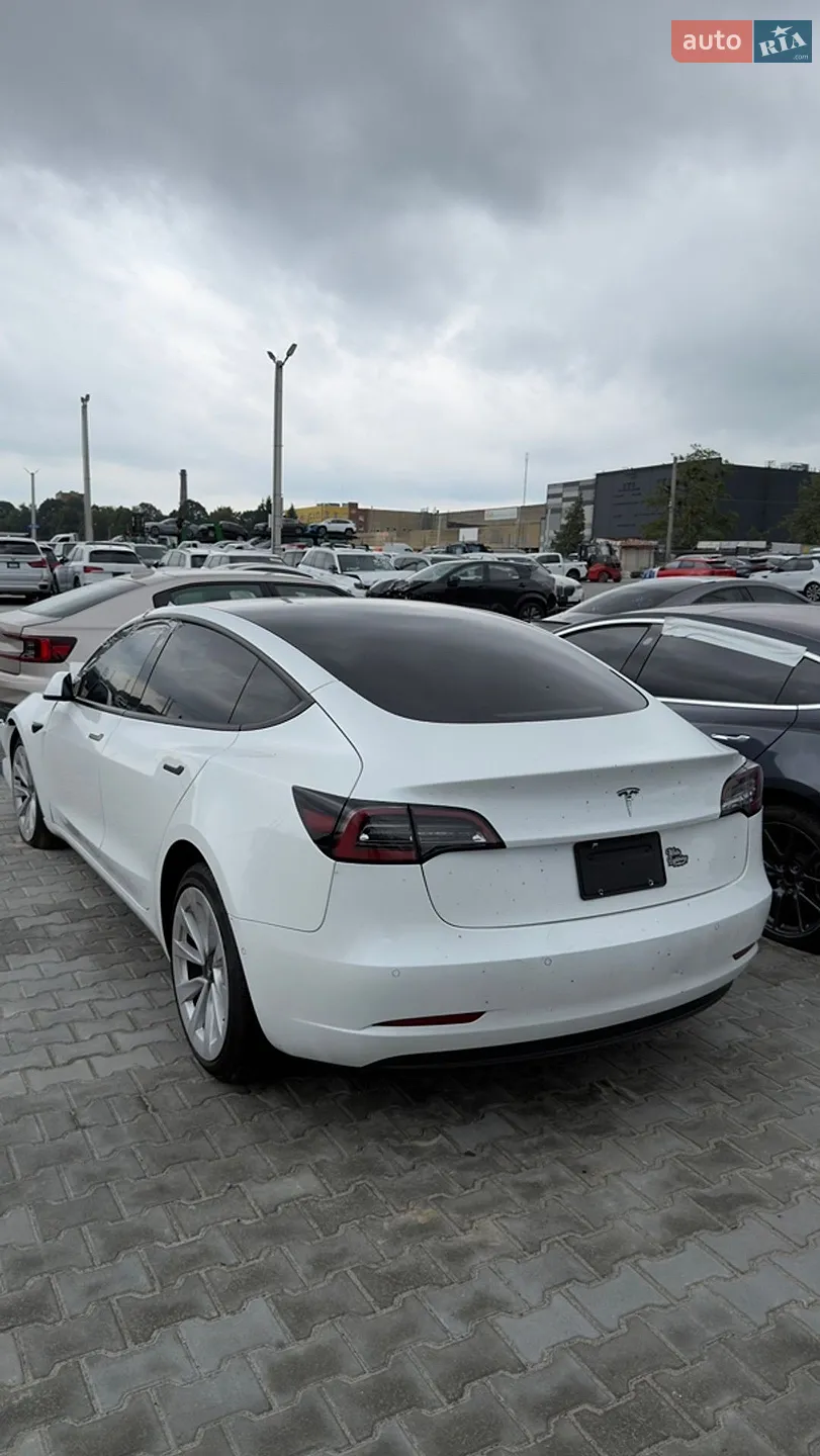 2022 Tesla Model 3 - мініатюра 4