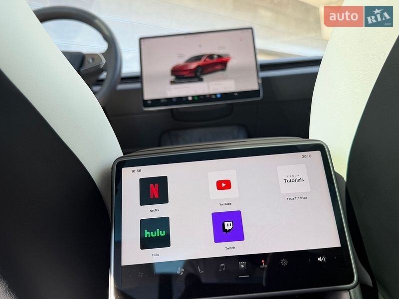 Седан Tesla Model 3 2024 в Києві
