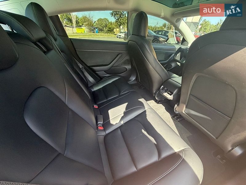 Седан Tesla Model 3 2019 в Харькове