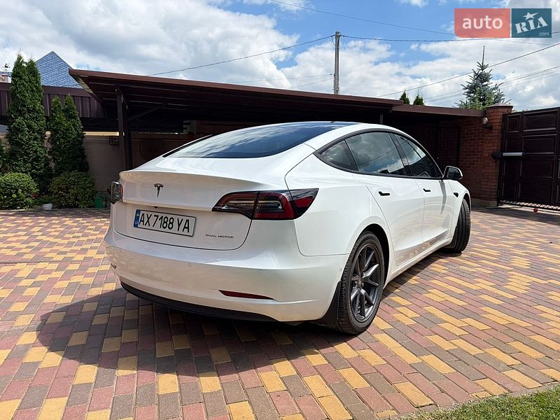 Седан Tesla Model 3 2022 в Харькове