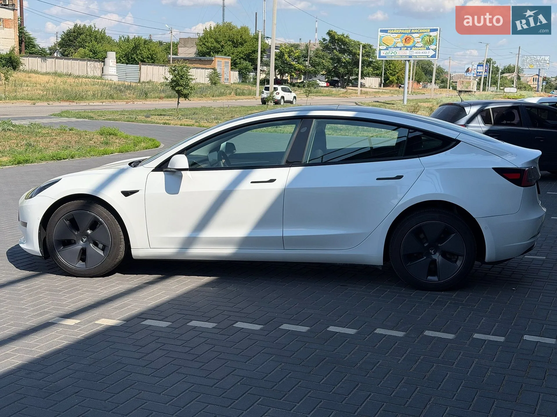 2022 Tesla Model 3 - мініатюра 5
