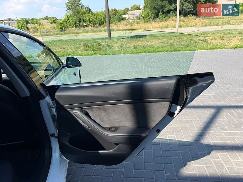 Седан Tesla Model 3 2022 в Кропивницком фото 35 Седан Tesla Model 3 2022 в Кропивницком