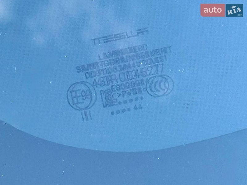 Седан Tesla Model 3 2025 в Дніпрі