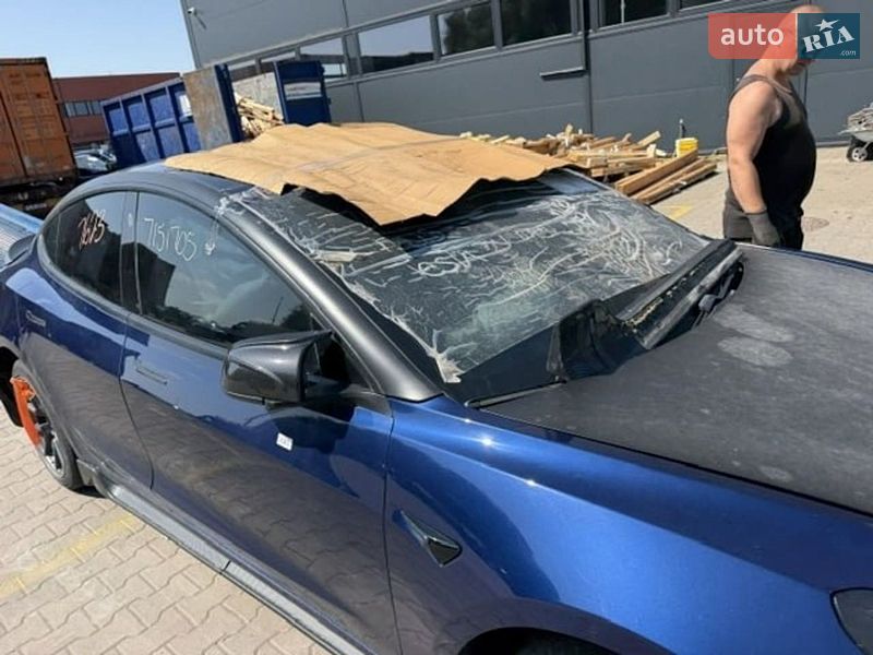 Седан Tesla Model 3 2018 в Володарке