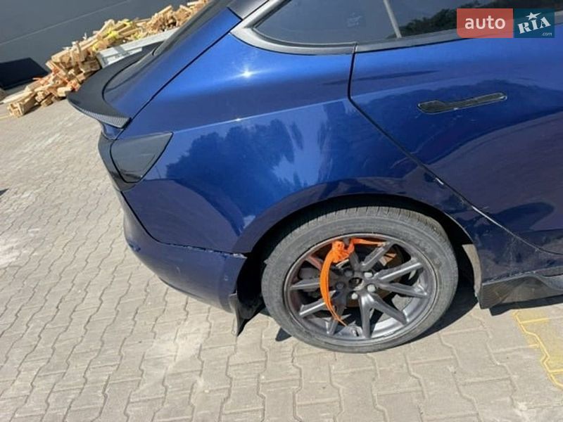 Седан Tesla Model 3 2018 в Володарке