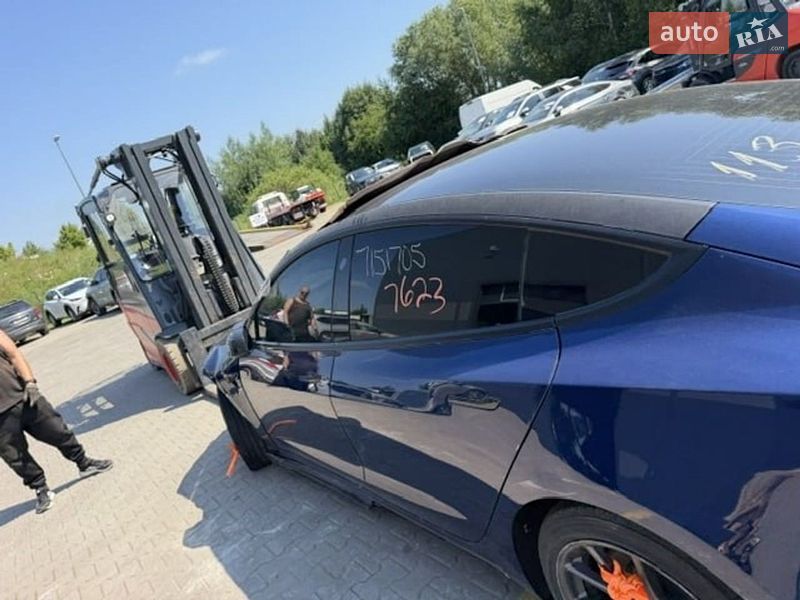 Седан Tesla Model 3 2018 в Володарке
