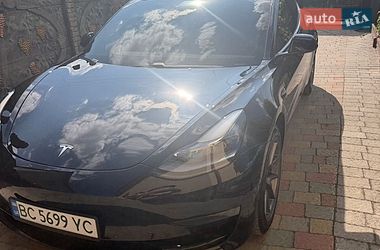 Седан Tesla Model 3 2021 в Львові