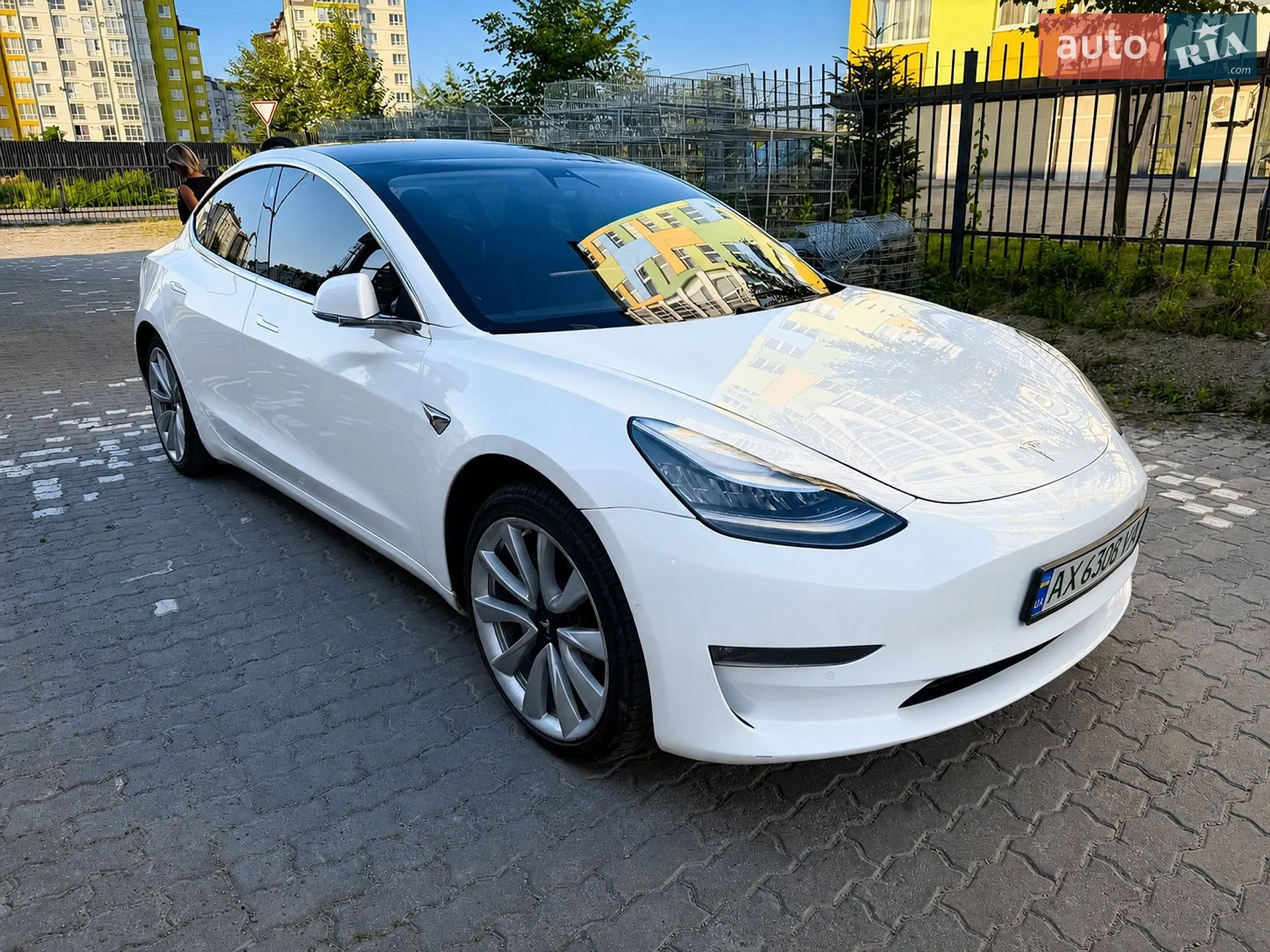 2019 Tesla Model 3 - мініатюра 3