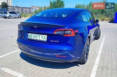 Седан Tesla Model 3 2023 в Виннице