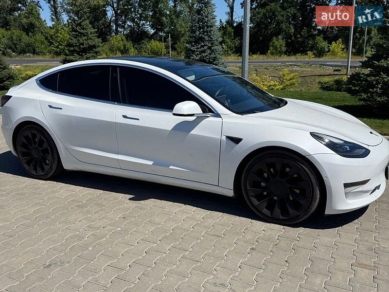 Седан Tesla Model 3 2020 в Києві фото Седан Tesla Model 3 2020 в Києві