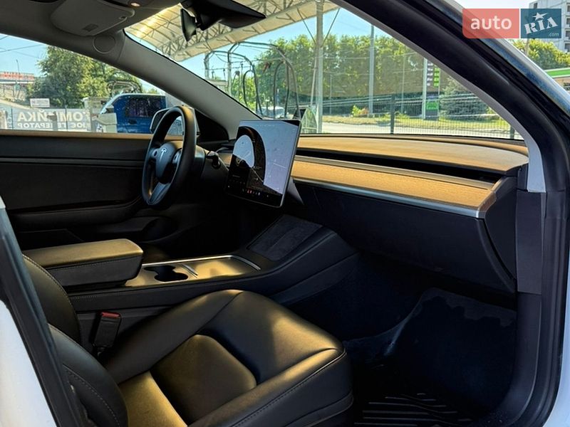 Седан Tesla Model 3 2020 в Полтаві фото 26 Седан Tesla Model 3 2020 в Полтаві