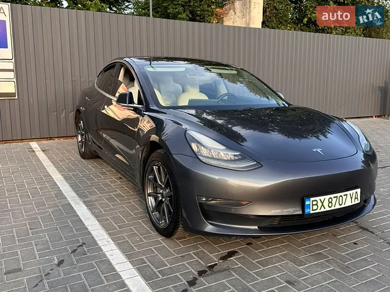 Tesla Model 3 2018