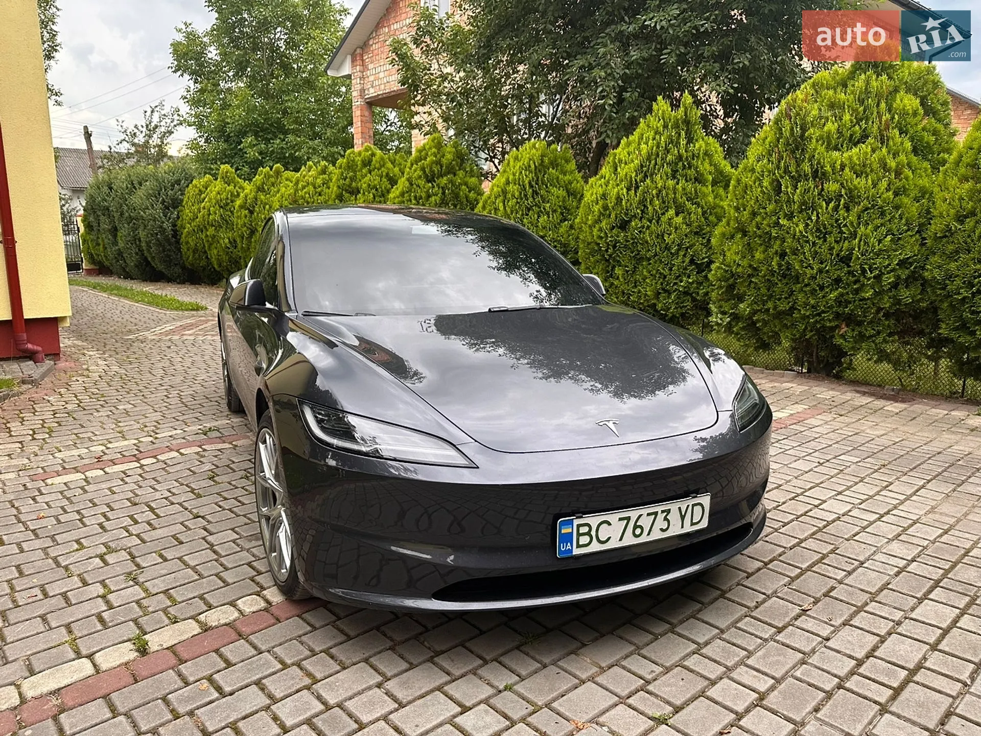 Tesla Model 3 2024 VIN 5YJ3E1EB0SF892253 фото оголошення 5 з 16