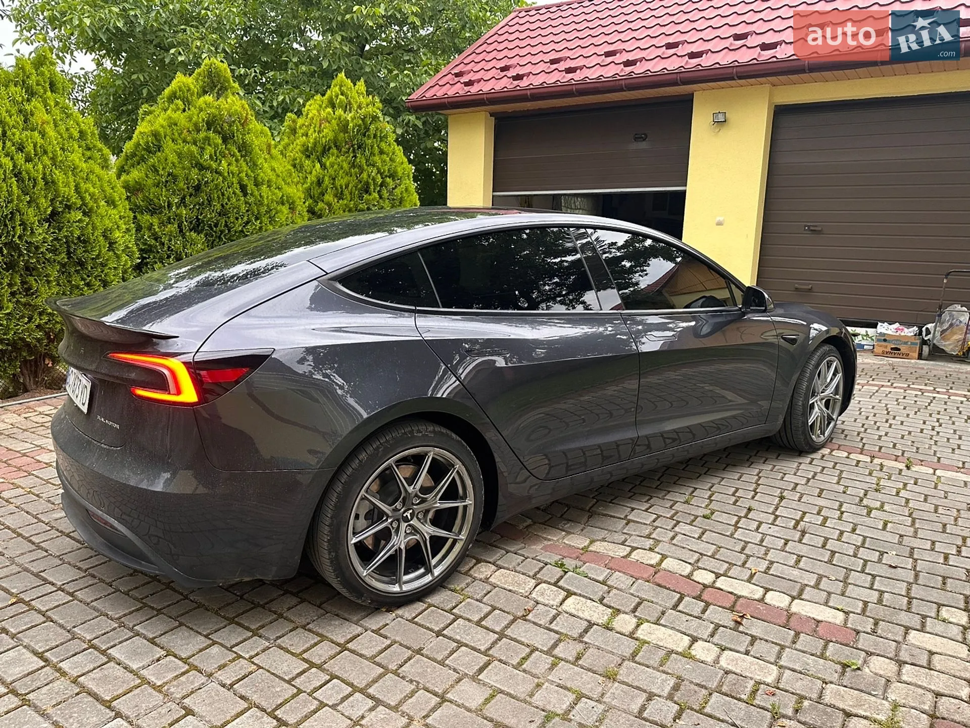 Tesla Model 3 2024 VIN 5YJ3E1EB0SF892253 фото оголошення 7 з 16