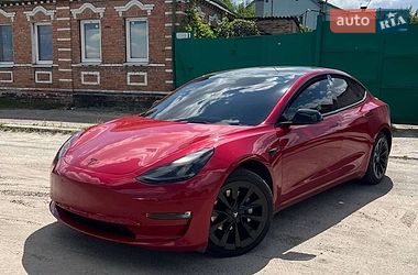 Седан Tesla Model 3 2021 в Харькове