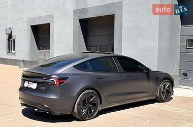 Седан Tesla Model 3 2024 в Києві фото 10 Седан Tesla Model 3 2024 в Києві
