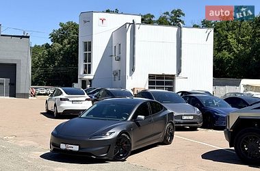 Седан Tesla Model 3 2024 в Києві фото 2 Седан Tesla Model 3 2024 в Києві