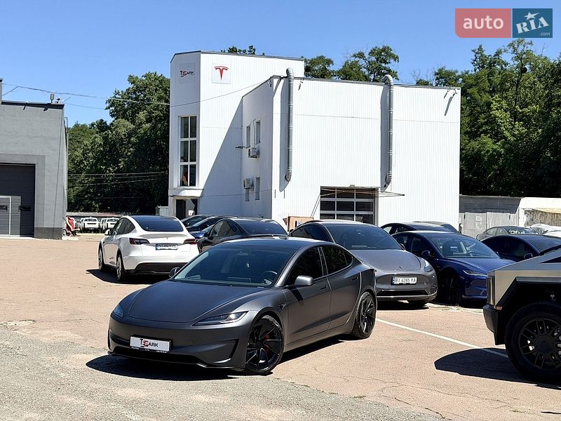Седан Tesla Model 3 2024 в Києві фото 2 Седан Tesla Model 3 2024 в Києві