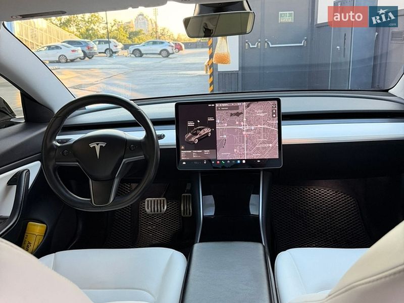 Седан Tesla Model 3 2019 в Киеве фото 9 Седан Tesla Model 3 2019 в Киеве