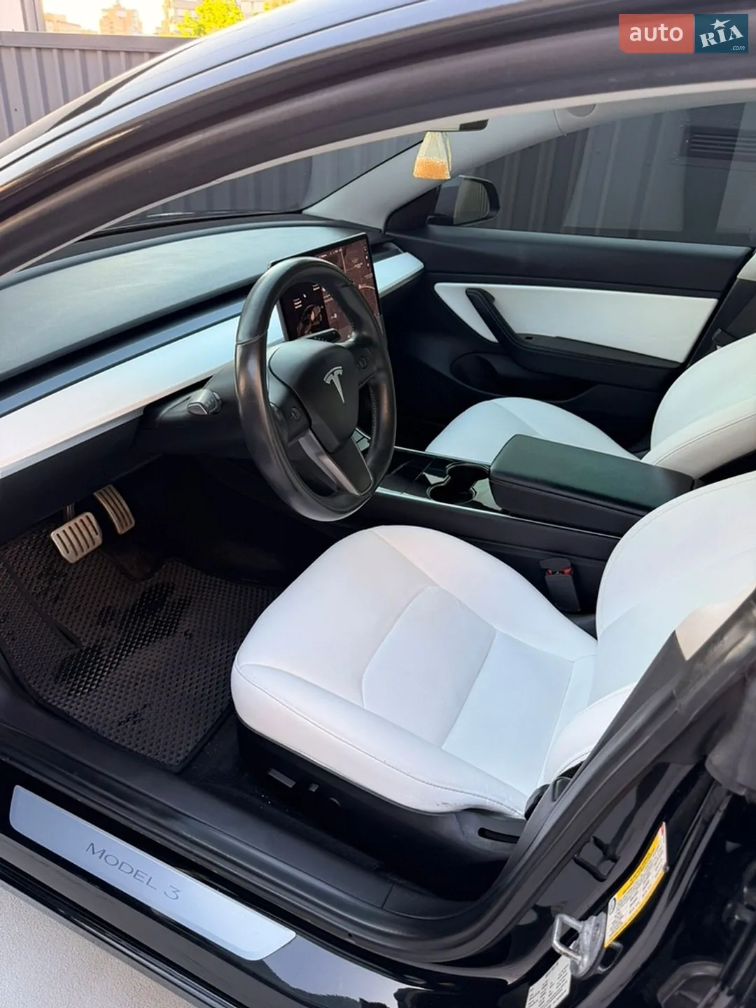2019 Tesla Model 3 - мініатюра 11