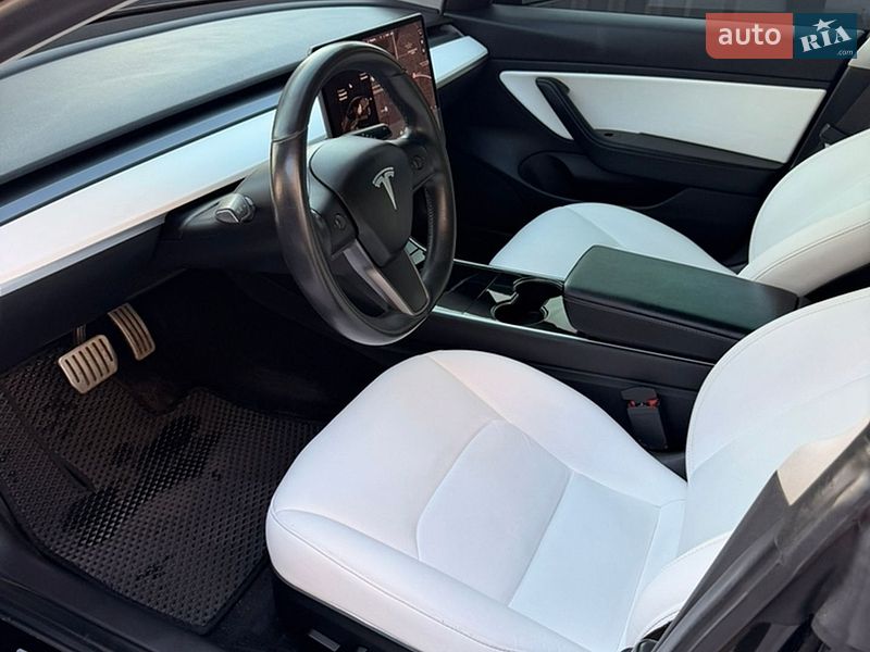Седан Tesla Model 3 2019 в Киеве фото 11 Седан Tesla Model 3 2019 в Киеве