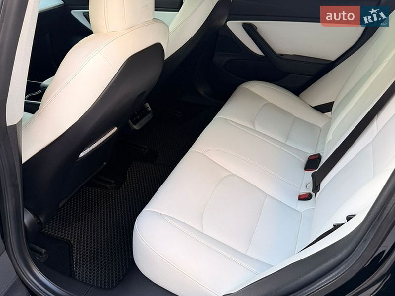 Седан Tesla Model 3 2019 в Киеве фото 13 Седан Tesla Model 3 2019 в Киеве