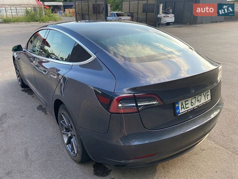Седан Tesla Model 3 2019 в Днепре