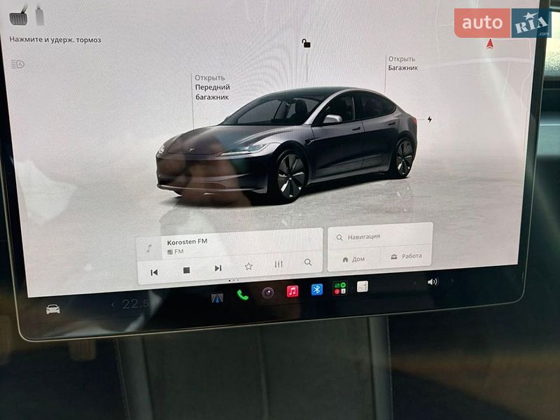 Седан Tesla Model 3 2024 в Коростене