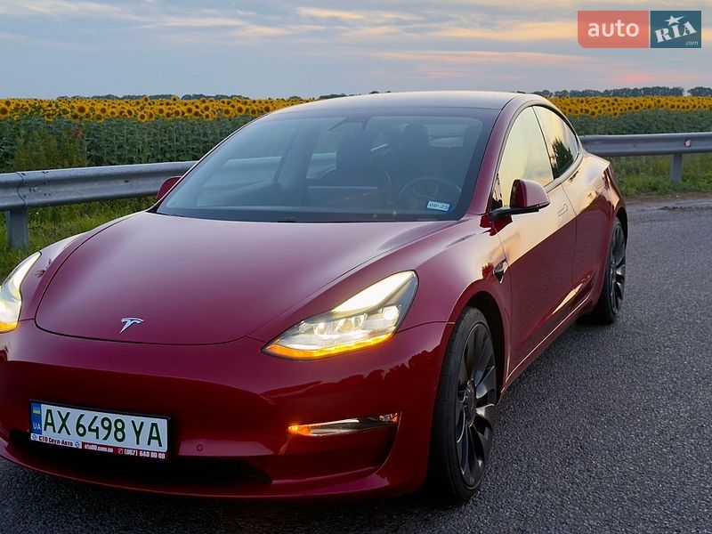 Tesla Model 3 2021